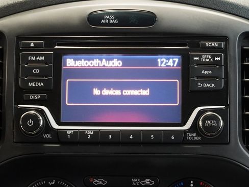 Used 2016 Nissan Juke S image 19