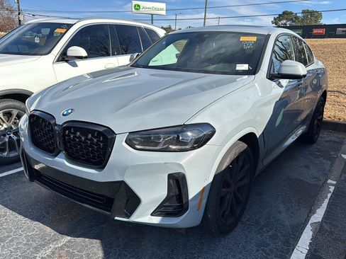 Certified 2023 BMW X4 xDrive30i w/ M Sport Package image 8