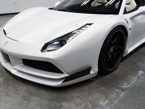 Used 2017 Ferrari 488 Spider RWD image 10