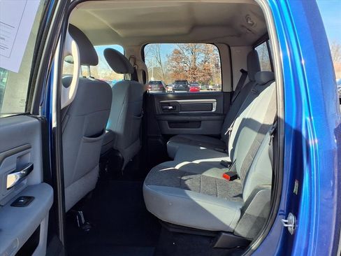 Used 2017 RAM 1500 Classic SLT w/ SLT Plus D￩cor Group image 9