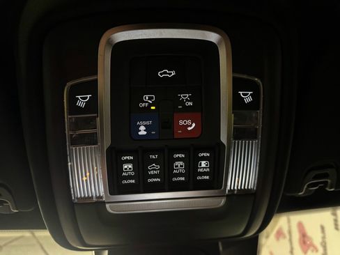 Used 2019 RAM 1500 Limited image 17