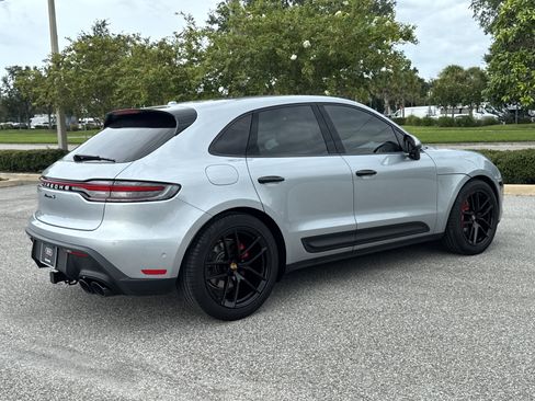 Used 2023 Porsche Macan S AWD/4WD image 4