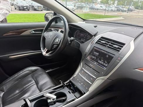 Used 2013 Lincoln MKZ AWD image 12