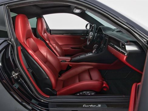 Used 2015 Porsche 911 Turbo S AWD/4WD image 29