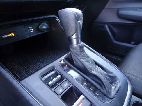 Used 2024 Honda CR-V LX image 23