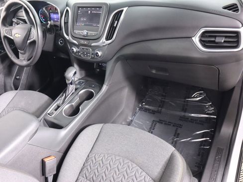 Used 2022 Chevrolet Equinox LT image 40