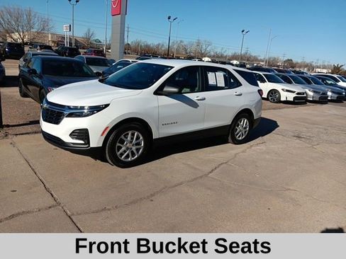 Used 2024 Chevrolet Equinox LS image 9