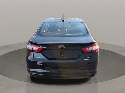 Used 2016 Ford Fusion SE w/ Equipment Group 202A image 2