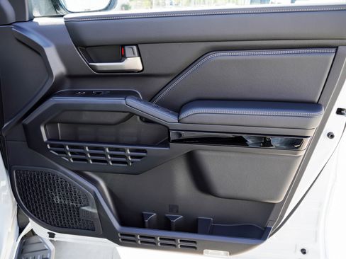 New 2026 Toyota 4Runner Limited AWD/4WD image 29
