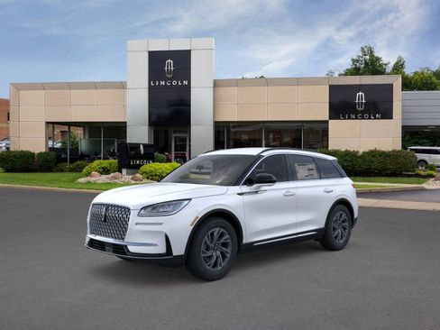 New 2026 Lincoln Corsair Premiere image 2