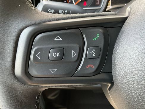 New 2025 Jeep Gladiator Sport image 34