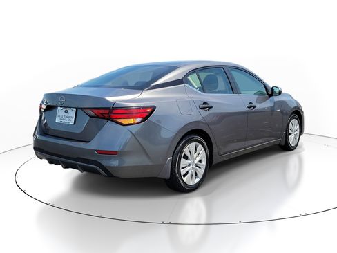 Certified 2024 Nissan Sentra S FWD image 4