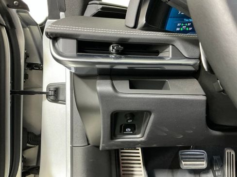 Used 2024 Chevrolet Corvette Stingray Coupe w/ 1LT RWD image 15