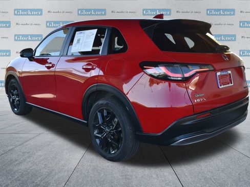 Used 2025 Honda HR-V Sport image 8