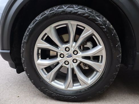 Used 2021 Ford Explorer XLT w/ Equipment Group 202A AWD/4WD image 43