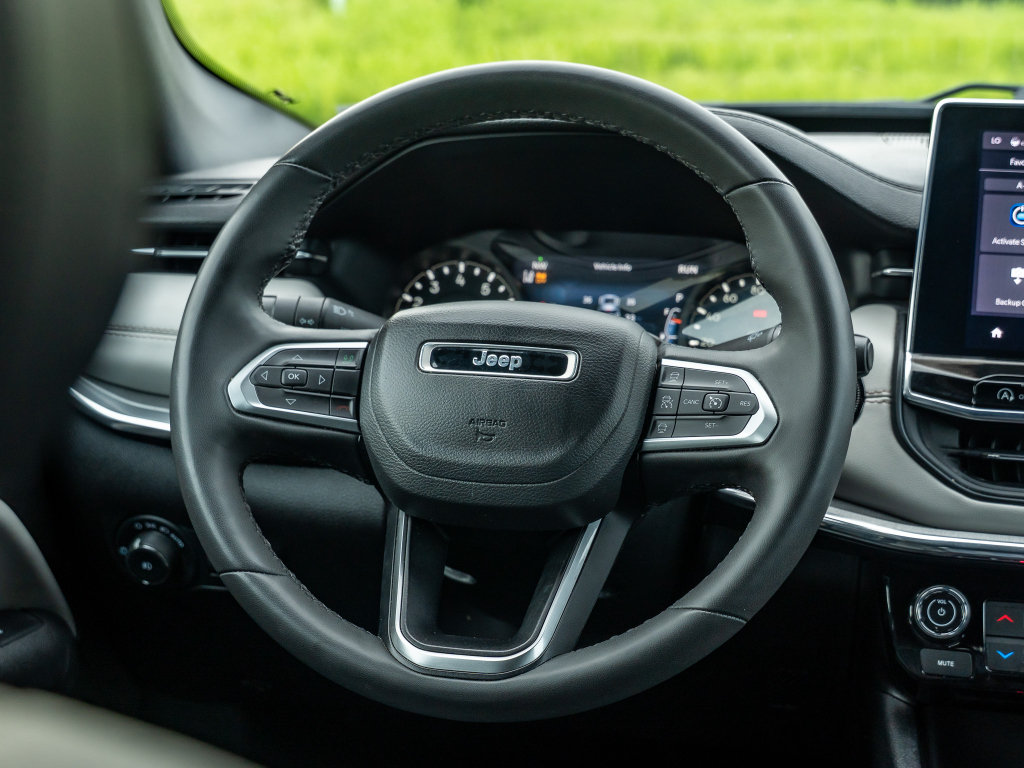 Used 2024 Jeep Compass Limited AWD/4WD image 22