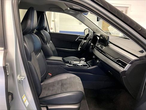 Used 2025 Mitsubishi Outlander SE AWD/4WD image 11