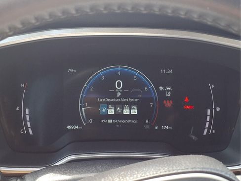 Used 2025 Toyota Corolla Cross XLE FWD image 21
