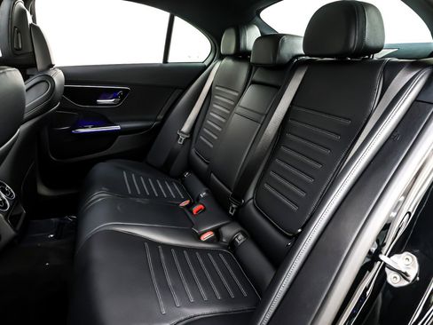 Used 2023 Mercedes-Benz C 300 Sedan image 9