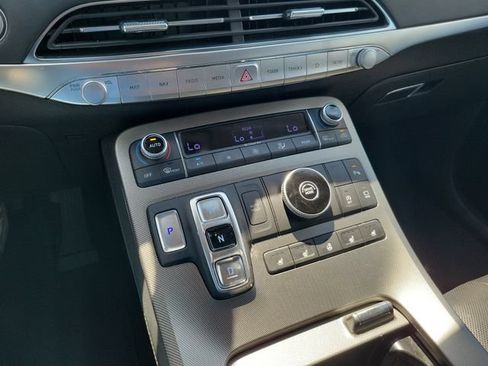 Used 2022 Hyundai Palisade Limited FWD image 25