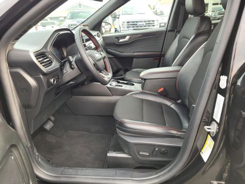 Used 2025 Ford Escape ST-Line image 10