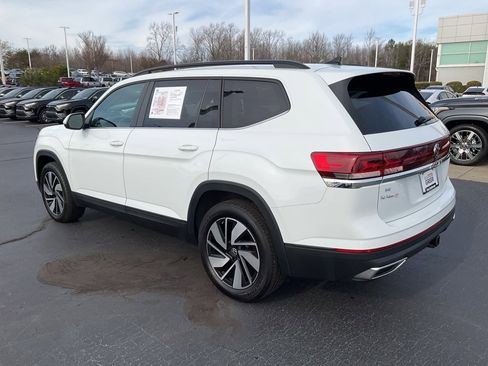 Used 2024 Volkswagen Atlas SE image 18
