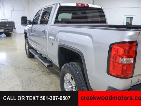 Used 2019 GMC Sierra 2500 SLT w/ Duramax Plus Package AWD/4WD image 14