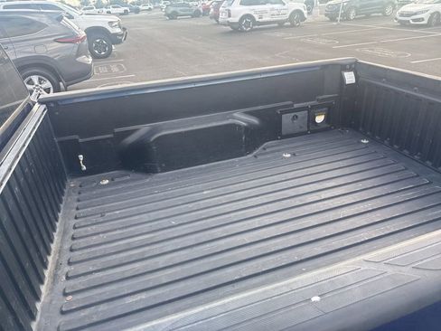 Used 2015 Toyota Tacoma Base image 8