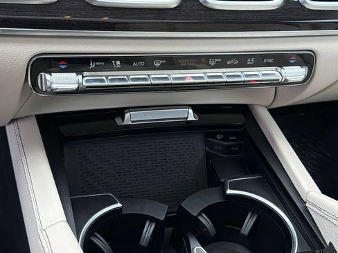 Used 2023 Mercedes-Benz GLE 350 4MATIC image 25