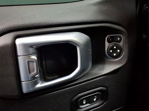 Used 2024 Jeep Wrangler Unlimited Rubicon w/ Safety Group AWD/4WD image 14