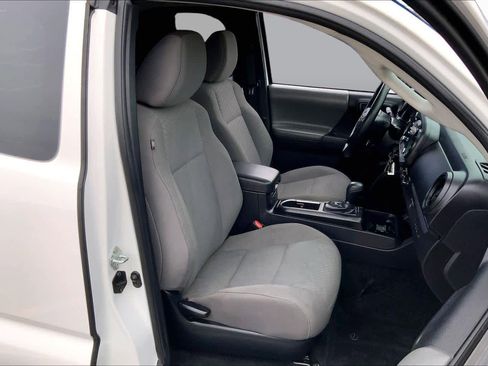 Used 2023 Toyota Tacoma SR RWD image 9