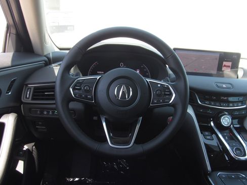 Certified 2025 Acura TLX w/ Technology Package image 24