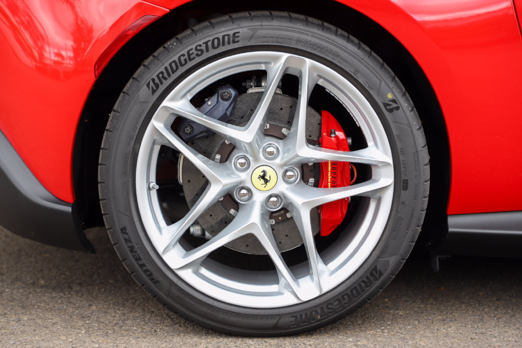 Certified 2026 Ferrari Roma Spider RWD image 64