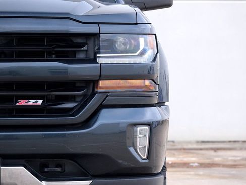 Used 2018 Chevrolet Silverado 1500 LT w/ Texas Edition image 19