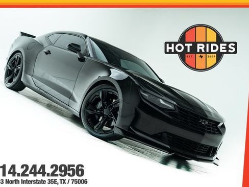 Used 2021 Chevrolet Camaro LT RWD image 1