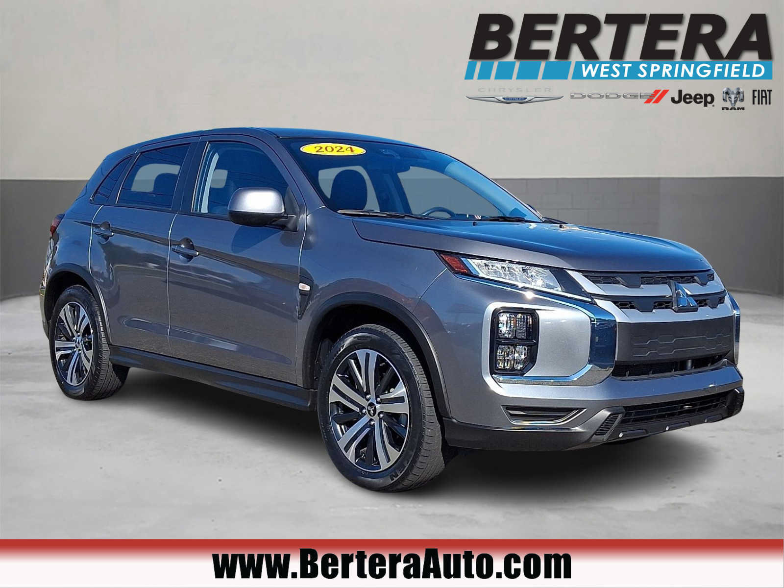 Used 2024 Mitsubishi Outlander Sport ES AWD/4WD image 1