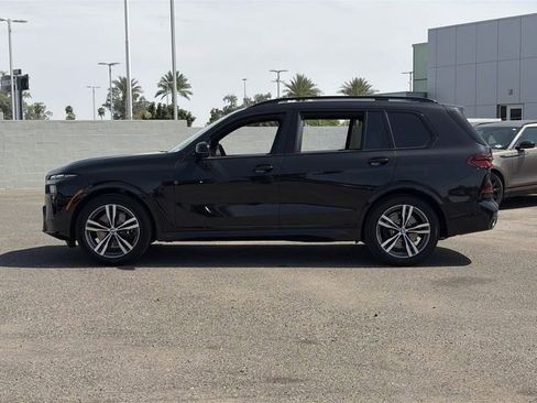 New 2026 BMW X7 xDrive40i w/ M Sport Package AWD/4WD image 9