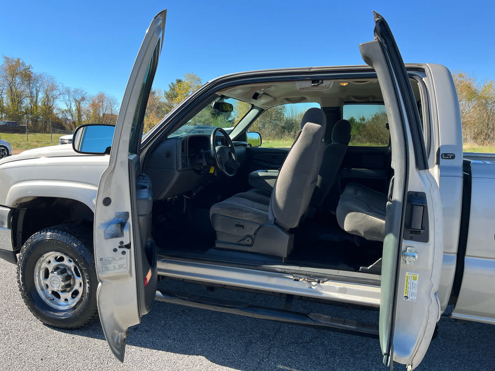 Used 2007 Chevrolet Silverado 2500 LT AWD/4WD image 22