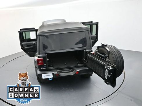 Used 2022 Jeep Wrangler Unlimited Sahara w/ Cold Weather Group image 51