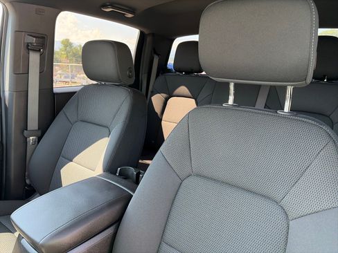 Used 2025 Chevrolet Colorado LT w/ Advanced Trailering Package AWD/4WD image 19