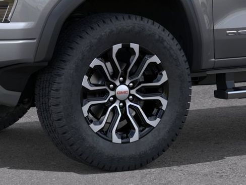 New 2026 GMC Canyon Denali AWD/4WD image 9
