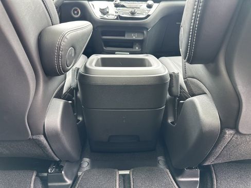 New 2026 Chrysler Pacifica Select image 47