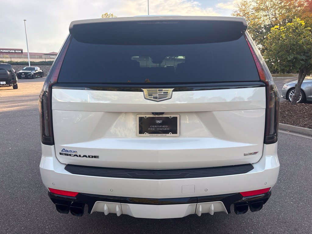 Used 2024 Cadillac Escalade V w/ LPO, ONYX Package AWD/4WD image 4