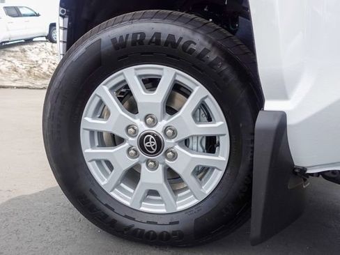New 2026 Toyota Tacoma SR5 AWD/4WD image 15