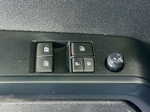 Used 2021 Toyota Tacoma SR image 23