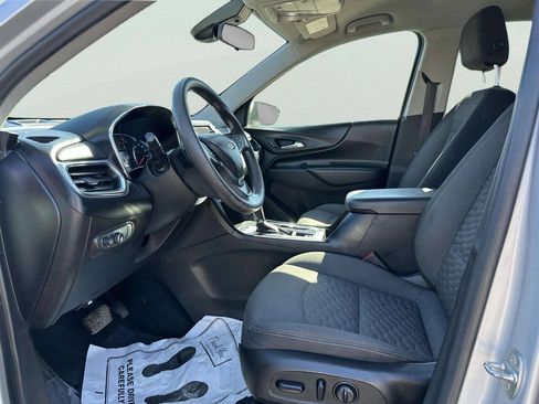 Used 2020 Chevrolet Equinox LT AWD/4WD image 11