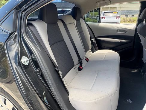 Used 2020 Toyota Corolla LE FWD image 14
