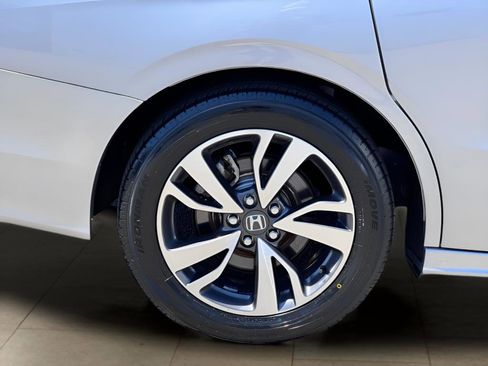 Used 2023 Honda Odyssey Touring image 41