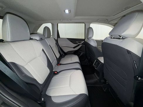 Used 2024 Subaru Forester Premium AWD/4WD image 17