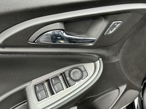 Used 2024 Chevrolet Malibu LT FWD image 24